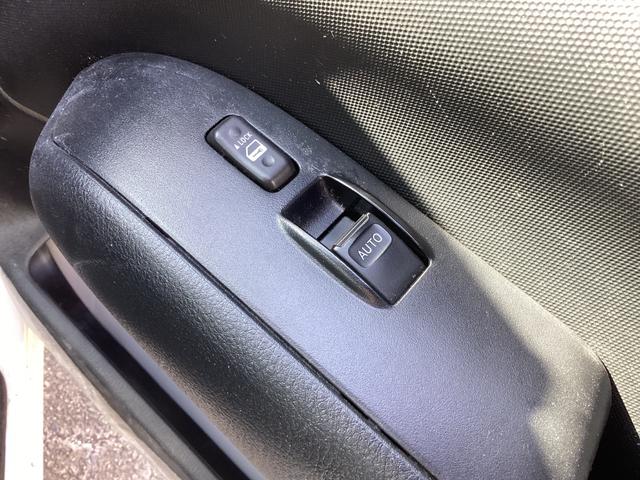 プロボックス ＤＸコンフォート　４ＷＤ　社外ナビ　トヨタセーフティセンス　ＥＴＣ　ドラレコ　オートライト　キーレス（4枚目）