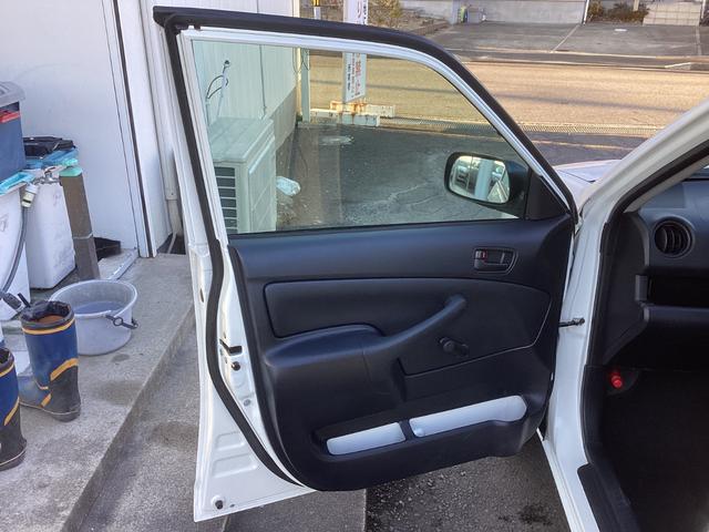 プロボックス ＤＸコンフォート　４ＷＤ　純正ＳＤナビ　バックカメラ　ＥＴＣ　　１００Ｖ　トヨタセーフティセンス　コーナーセンサー　キーレス（6枚目）