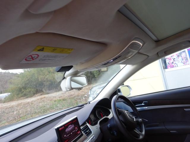 Ａ８ Ｌ　Ｗ１２クワトロ　デザインセレクション　４人乗り　ツインサンルーフ　リアエンターテイメント　全席エアーシート　ローダウン　フロントＡＢＴスポイラー　レザーシート　純正アルミホイール（22枚目）