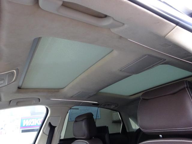 Ａ８ Ｌ　Ｗ１２クワトロ　デザインセレクション　４人乗り　ツインサンルーフ　リアエンターテイメント　全席エアーシート　ローダウン　フロントＡＢＴスポイラー　レザーシート　純正アルミホイール（23枚目）