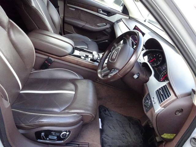 Ａ８ Ｌ　Ｗ１２クワトロ　デザインセレクション　４人乗り　ツインサンルーフ　リアエンターテイメント　全席エアーシート　ローダウン　フロントＡＢＴスポイラー　レザーシート　純正アルミホイール（41枚目）