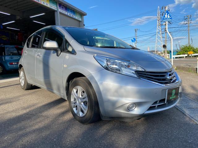 ノート Ｘ　ＤＩＧ－Ｓ　禁煙車　純正ナビ　ワンセグ　バックカメラ　プッシュスタート　ワンセグＴＶ　キーレス　スマートキー　ＣＶＴ　オートエアコン　ＳＤカード（4枚目）