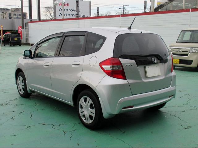 フィット G 4WD 福祉車両 助手席回転シート 走行23042K 車検9年8月(8枚目)