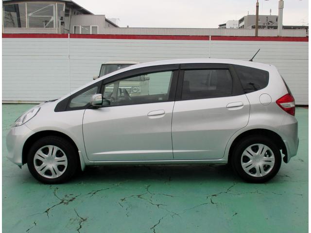 フィット G 4WD 福祉車両 助手席回転シート 走行23042K 車検9年8月(9枚目)