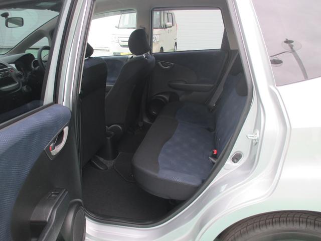 フィット G 4WD 福祉車両 助手席回転シート 走行23042K 車検9年8月(14枚目)