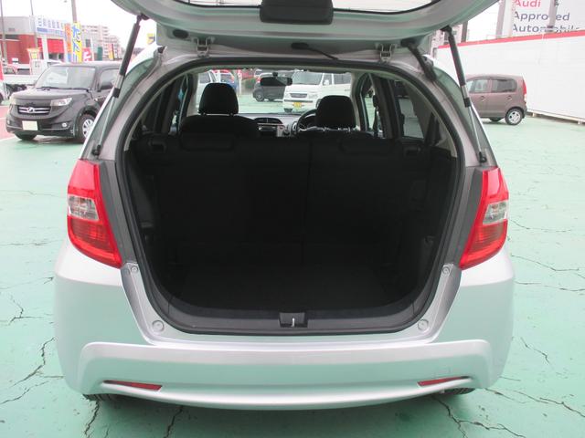 フィット G 4WD 福祉車両 助手席回転シート 走行23042K 車検9年8月(15枚目)