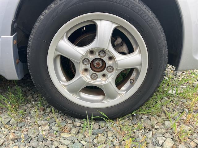 Ｒ２ ｉ　４ＷＤ　キーレスエントリー　ＭＴ　ＣＤ　アルミホイール　衝突安全ボディ　エアコン　パワーステアリング（20枚目）