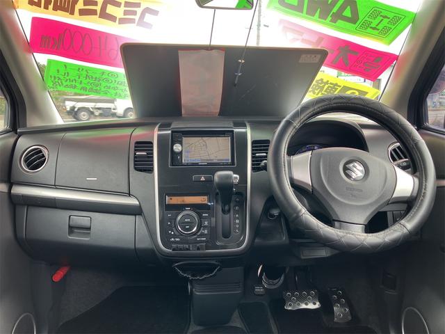 ワゴンＲスティングレー Ｘ　車検２年付き　４ＷＤ　ナビ　ＴＶ　ＨＩＤ　スマートキー　電動格納ミラー　シートヒーター　ベンチシート　ＣＶＴ　盗難防止システム　ＡＢＳ　ＣＤ　ＤＶＤ再生　ＵＳＢ　車高調　社外テール　シートカバー付き（2枚目）