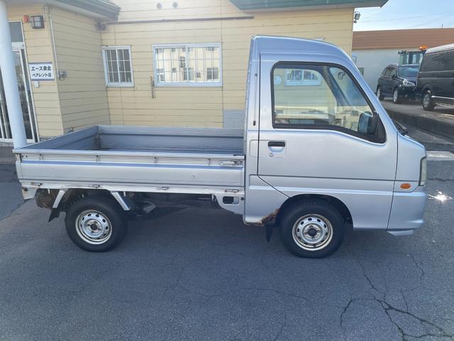サンバートラック ＴＣ－ＳＣ　４ＷＤ　５Ｆ　エアコン　パワステ（4枚目）