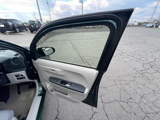 パッソ X LパッケージS スマートアシスト 寒冷地仕様 アイドリングストップ オートハイビーム D席シートヒーター 純正ナビ バックカメラ 社外アルミホイール(29枚目)