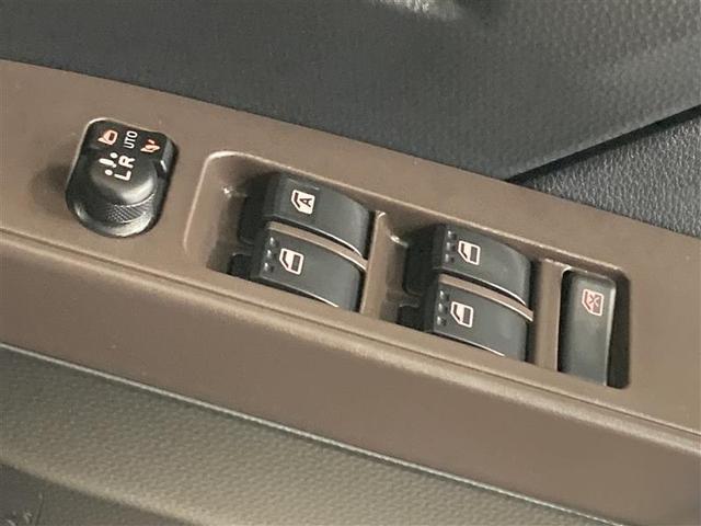 タンク Ｇ　４ＷＤ　ミュージックプレイヤー接続可　衝突被害軽減システム　ＥＴＣ　両側電動スライド　ＬＥＤヘッドランプ　ワンオーナー　アイドリングストップ（28枚目）