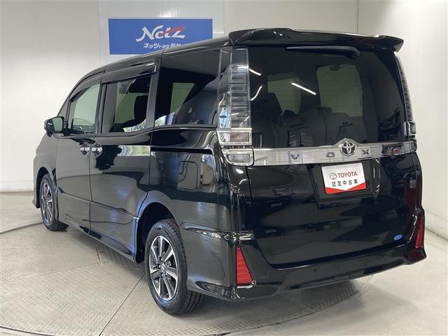 ヴォクシー ＺＳ　煌ＩＩＩ　４ＷＤ　フルセグ　メモリーナビ　ＤＶＤ再生　バックカメラ　衝突被害軽減システム　ＥＴＣ　ドラレコ　両側電動スライド　ＬＥＤヘッドランプ　ウオークスルー　乗車定員７人　３列シート　ワンオーナー　記録簿（5枚目）