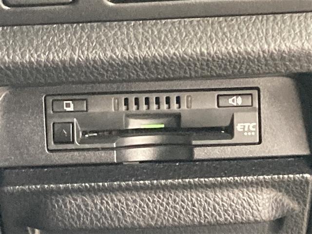 ヴォクシー ＺＳ　煌ＩＩＩ　４ＷＤ　フルセグ　メモリーナビ　ＤＶＤ再生　バックカメラ　衝突被害軽減システム　ＥＴＣ　ドラレコ　両側電動スライド　ＬＥＤヘッドランプ　ウオークスルー　乗車定員７人　３列シート　ワンオーナー　記録簿（31枚目）