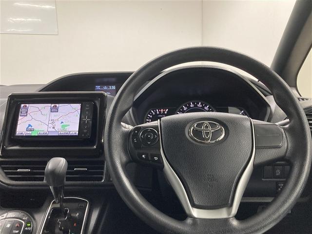 ヴォクシー X フルセグ メモリーナビ DVD再生 バックカメラ ETC 両側電動スライド LEDヘッドランプ ウオークスルー 乗車定員7人 3列シート アイドリングストップ(19枚目)