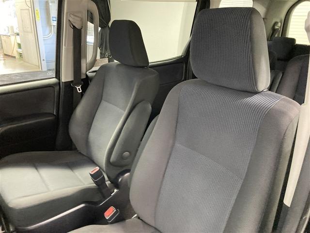 ヴォクシー X フルセグ メモリーナビ DVD再生 バックカメラ ETC 両側電動スライド LEDヘッドランプ ウオークスルー 乗車定員7人 3列シート アイドリングストップ(33枚目)