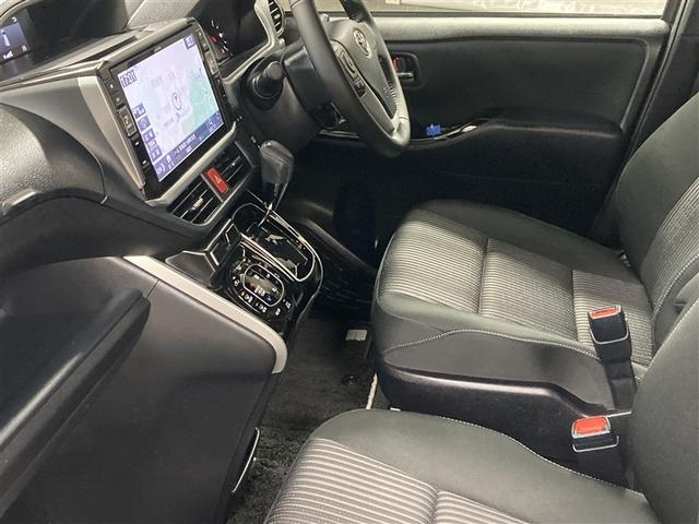 ヴォクシー ＺＳ　煌　４ＷＤ　フルセグ　メモリーナビ　ＤＶＤ再生　バックカメラ　衝突被害軽減システム　ＥＴＣ　ドラレコ　両側電動スライド　ＬＥＤヘッドランプ　ウオークスルー　乗車定員７人　３列シート　アイドリングストップ（36枚目）