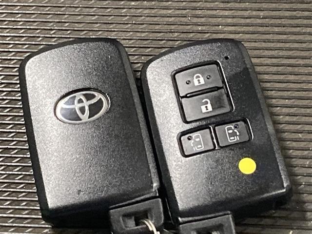ヴォクシー ＺＳ　煌　４ＷＤ　フルセグ　メモリーナビ　ＤＶＤ再生　バックカメラ　衝突被害軽減システム　ＥＴＣ　ドラレコ　両側電動スライド　ＬＥＤヘッドランプ　ウオークスルー　乗車定員７人　３列シート　アイドリングストップ（39枚目）