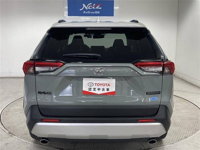 ＲＡＶ４ アドベンチャー　サンルーフ　４ＷＤ　メモリーナビ　ミュージックプレイヤー接続可　バックカメラ　衝突被害軽減システム　ＥＴＣ　ドラレコ　ＬＥＤヘッドランプ（6枚目）