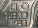 運転席からも操作ができる両側パワースライドドアです。ご家族の乗り降りがより便利になる、みんなが嬉しい装備です。