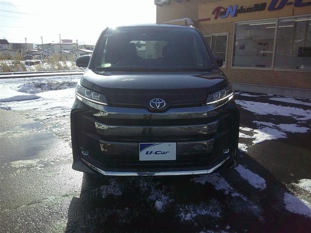 ノア S-Z 4WD バックカメラ 衝突被害軽減システム ETC 両側電動スライド LEDヘッドランプ 乗車定員7人 3列シート アルミホイール キーレス ABS エアバッグ スマートキー(3枚目)