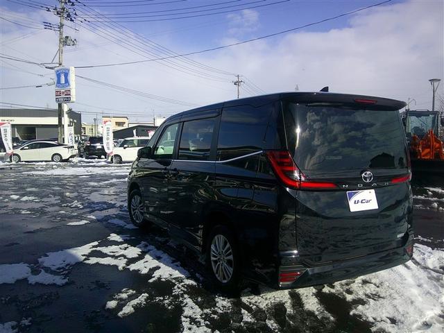 ノア S-Z 4WD バックカメラ 衝突被害軽減システム ETC 両側電動スライド LEDヘッドランプ 乗車定員7人 3列シート アルミホイール キーレス ABS エアバッグ スマートキー(4枚目)