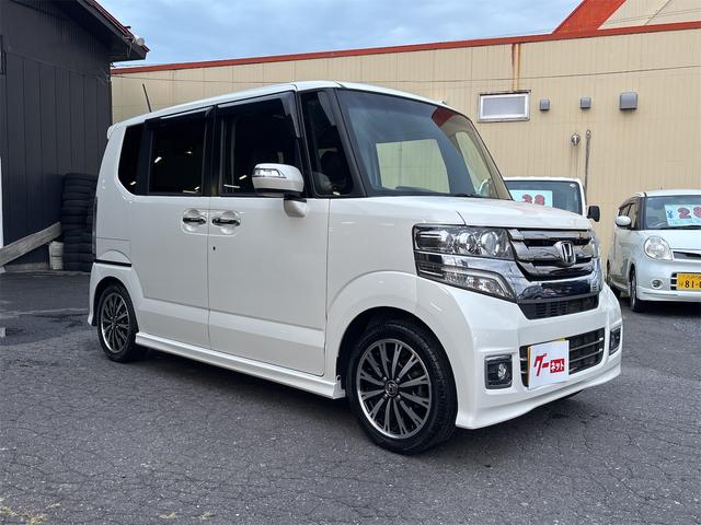 Ｎ－ＢＯＸカスタム Ｇ・ターボＬパッケージ　４ＷＤ　ＥＴＣ　バックカメラ　両側電動スライドドア　ナビ　ＴＶ　オートクルーズコントロール　オートライト　ＨＩＤ　スマートキー　アイドリングストップ　電動格納ミラー　シートヒーター　ベンチシート（13枚目）