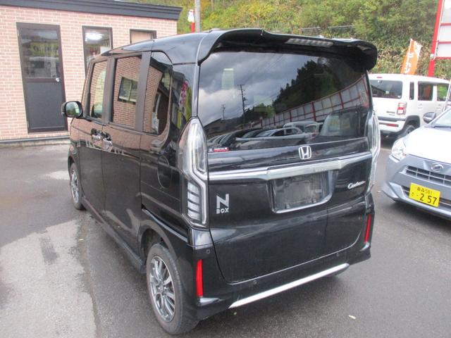 Ｎ－ＢＯＸカスタム Ｌ　４ＷＤ　ギャザーズ９インチナビ　ＴＶ　フルセグ　Ｂｌｕｅｔｏｏｔｈ　バックカメラ　ＥＴＣ　両側パワースライドドア　ホンダセンシング（7枚目）