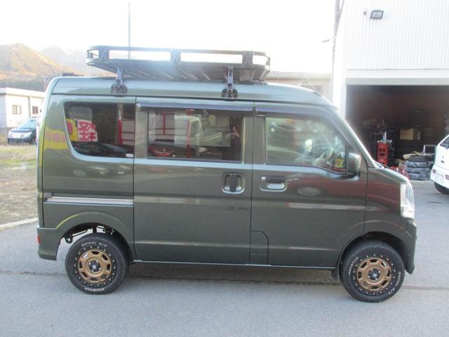 エブリイ ＰＣ　４ＷＤ　マニュアル　リフトアップ　社外１４インチアルミ　マッドタイヤ　ワゴン仕様　ＥＴＣ　社外リアラダー　社外追加メーター　社外ルーフラック（7枚目）
