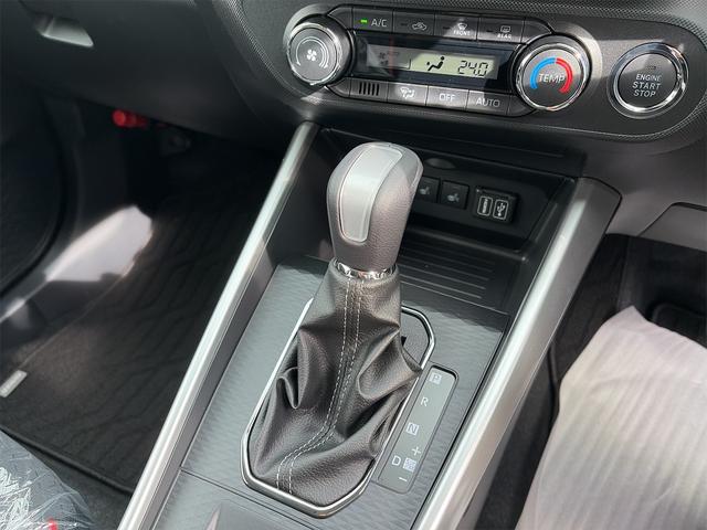 ライズ Z 4WD/登録済未使用車/純正9型ディスプレイオーディオ/寒冷地仕様/全周囲カメラ/衝突軽減ブレーキ/レーダークルーズ/2トーンカラー/シートヒーター/コーナーセンサー/スペアタイヤ/LEDヘッドライト(8枚目)