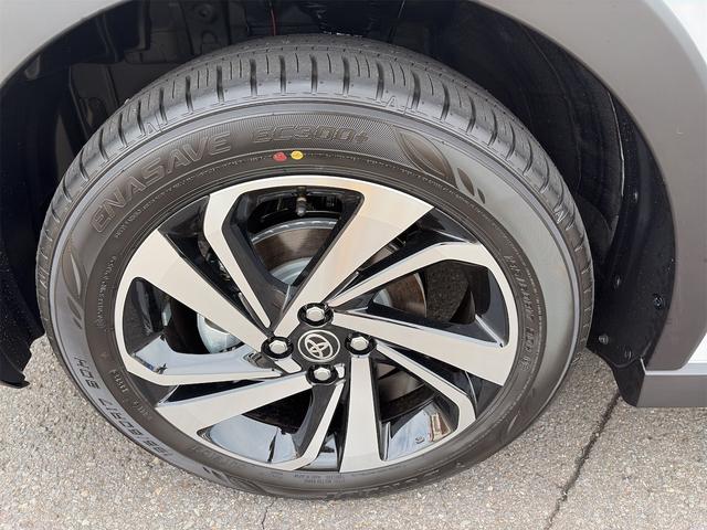 ライズ Z 4WD/登録済未使用車/純正9型ディスプレイオーディオ/寒冷地仕様/全周囲カメラ/衝突軽減ブレーキ/レーダークルーズ/2トーンカラー/シートヒーター/コーナーセンサー/スペアタイヤ/LEDヘッドライト(16枚目)