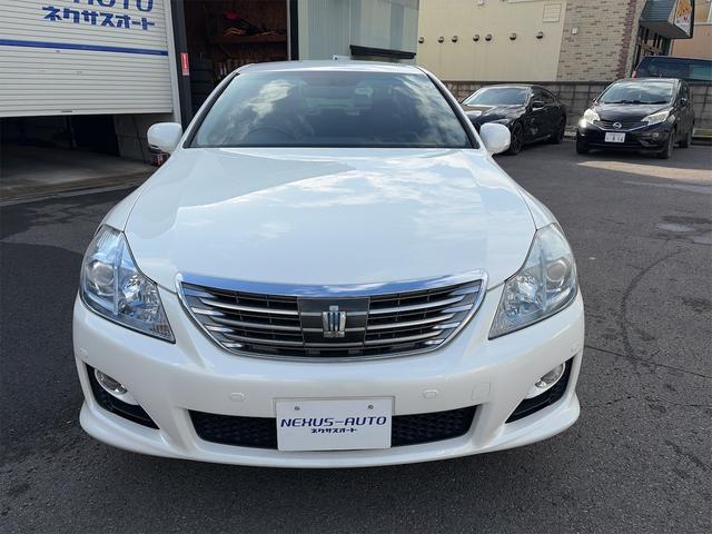 クラウンハイブリッド ベースグレード 禁煙車/本革シート/社外ドライブレコーダー/レーダークルーズコントロール/ハンズフリー通話/フルセグテレビ/CD・DVD/ETC/スマートキー/リヤサンシェード/シートエアコン/サイドカメラ(2枚目)