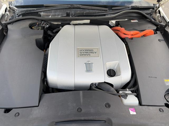 クラウンハイブリッド ベースグレード 禁煙車/本革シート/社外ドライブレコーダー/レーダークルーズコントロール/ハンズフリー通話/フルセグテレビ/CD・DVD/ETC/スマートキー/リヤサンシェード/シートエアコン/サイドカメラ(17枚目)