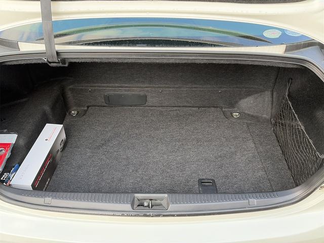 クラウンハイブリッド ベースグレード 禁煙車/本革シート/社外ドライブレコーダー/レーダークルーズコントロール/ハンズフリー通話/フルセグテレビ/CD・DVD/ETC/スマートキー/リヤサンシェード/シートエアコン/サイドカメラ(18枚目)