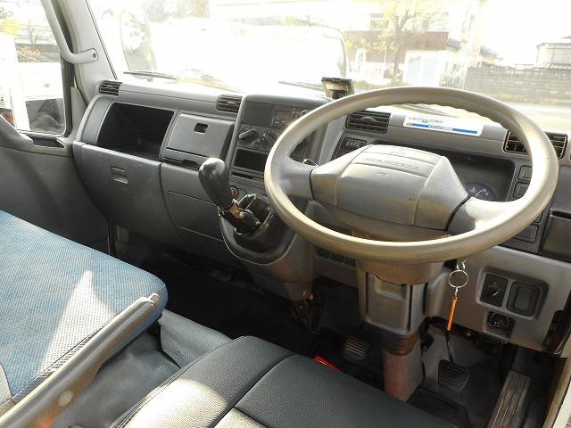 キャンター ダンプ ★4WD★低床★2トン★荷台内寸約:L304×W159×H31(16枚目)