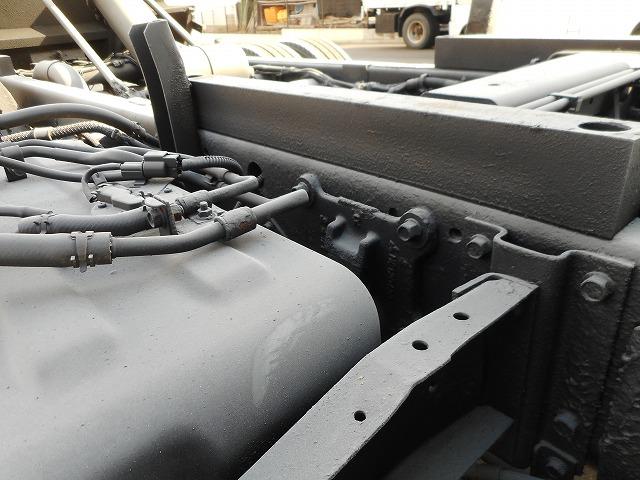 キャンター ダンプ ★4WD★低床★2トン★荷台内寸約:L304×W159×H31(24枚目)