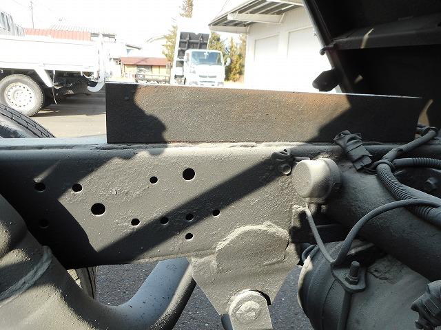 キャンター ダンプ ★4WD★低床★2トン★荷台内寸約:L304×W159×H31(35枚目)