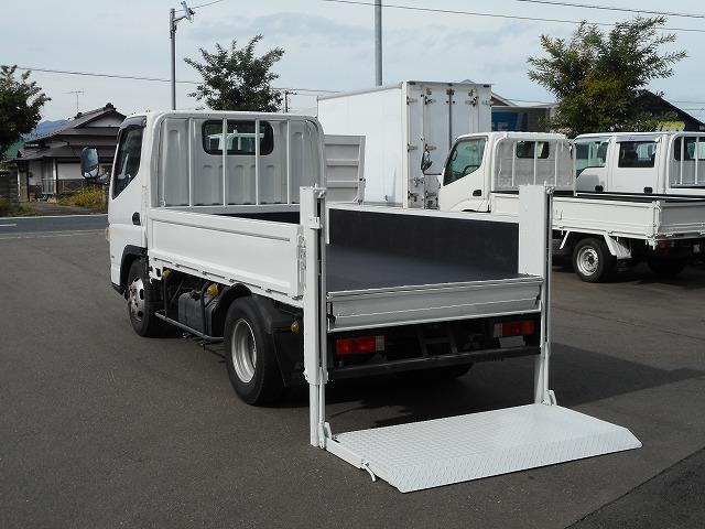 キャンター 　★平★４ＷＤ★２トン★パワーゲート６００キロ★荷台内寸約：Ｌ３０６×Ｗ１６１×Ｈ３６（10枚目）