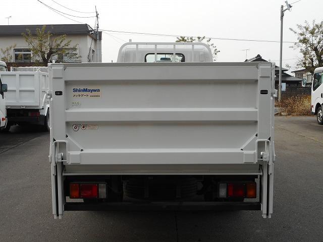 エルフトラック ロングフルフラットロー　★平★４ＷＤ★パワーゲート８００★２トンベース★荷台内寸約：Ｌ４３５×Ｗ１７７×Ｈ３８（6枚目）