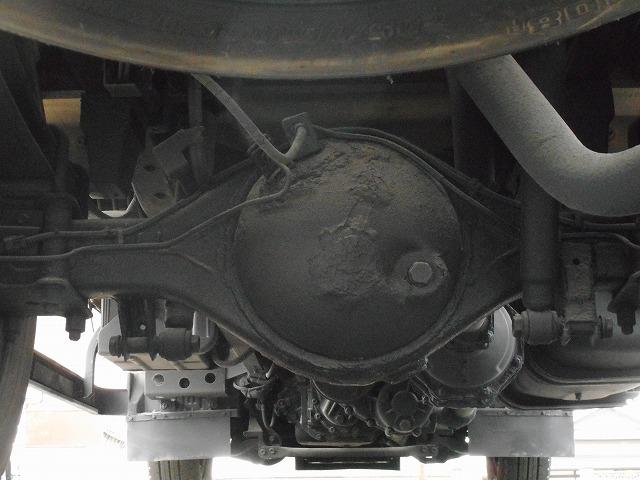 エルフトラック ロングフルフラットロー　★平★４ＷＤ★パワーゲート８００★２トンベース★荷台内寸約：Ｌ４３５×Ｗ１７７×Ｈ３８（18枚目）