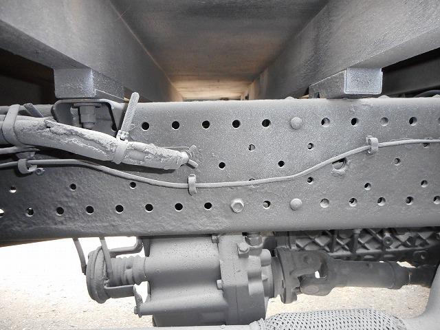 エルフトラック ロングフルフラットロー　★平★４ＷＤ★パワーゲート８００★２トンベース★荷台内寸約：Ｌ４３５×Ｗ１７７×Ｈ３８（20枚目）