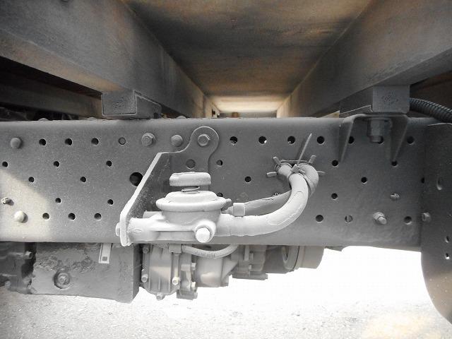 エルフトラック ロングフルフラットロー　★平★４ＷＤ★パワーゲート８００★２トンベース★荷台内寸約：Ｌ４３５×Ｗ１７７×Ｈ３８（25枚目）