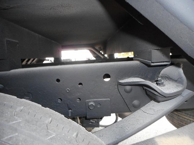 エルフトラック ロングフルフラットロー　★平★４ＷＤ★パワーゲート８００★２トンベース★荷台内寸約：Ｌ４３５×Ｗ１７７×Ｈ３８（27枚目）