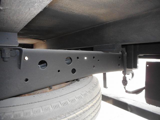 エルフトラック ロングフルフラットロー　★平★４ＷＤ★パワーゲート８００★２トンベース★荷台内寸約：Ｌ４３５×Ｗ１７７×Ｈ３８（29枚目）