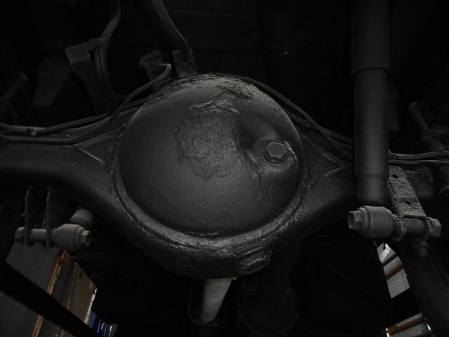 エルフトラック ロングフルフラットロー　★平★４ＷＤ★パワーゲート８００★２トンベース★荷台内寸約：Ｌ４３５×Ｗ１７７×Ｈ３８（30枚目）