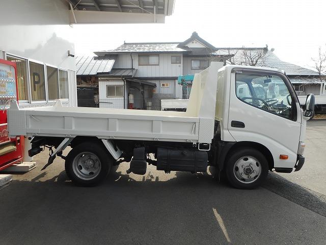 デュトロ ダンプ ★4WD★低床★2トン★荷台内寸約:L304×W159×H32(4枚目)