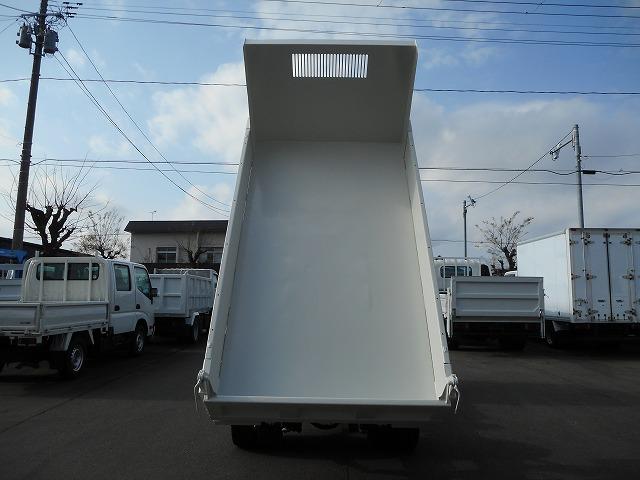 デュトロ ダンプ ★4WD★低床★2トン★荷台内寸約:L304×W159×H32(9枚目)