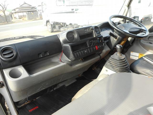 デュトロ ダンプ ★4WD★低床★2トン★荷台内寸約:L304×W159×H32(18枚目)