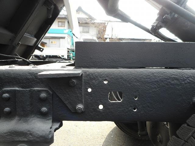 デュトロ ダンプ ★4WD★低床★2トン★荷台内寸約:L304×W159×H32(25枚目)