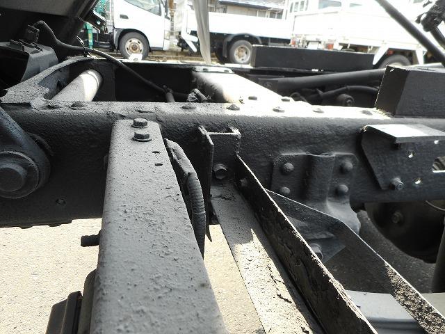 デュトロ ダンプ ★4WD★低床★2トン★荷台内寸約:L304×W159×H32(26枚目)