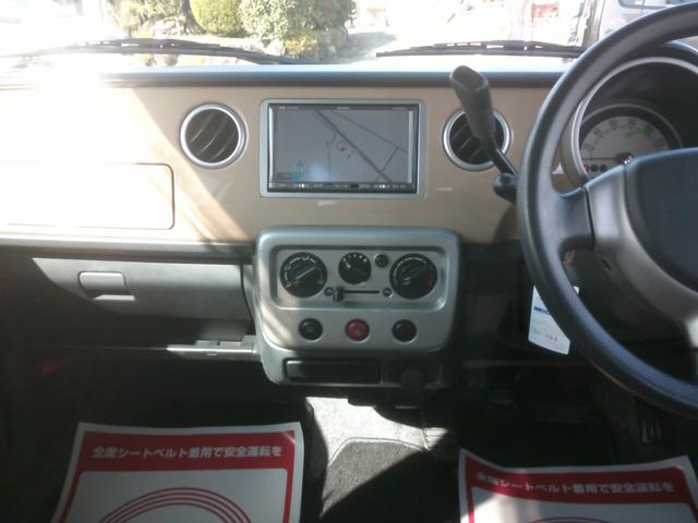 アルトラパン Ｇ　走行６２７９９キロ　ナビテレビ　ドライブレコーダー付き　キーレス付き　運転席助手席エアバック　ＡＢＳブレーキ　衝突安全ボディー　ベンチシート　プライバシーガラス　ＡＣＰＳＰＷ付　基本装備フル装備（4枚目）